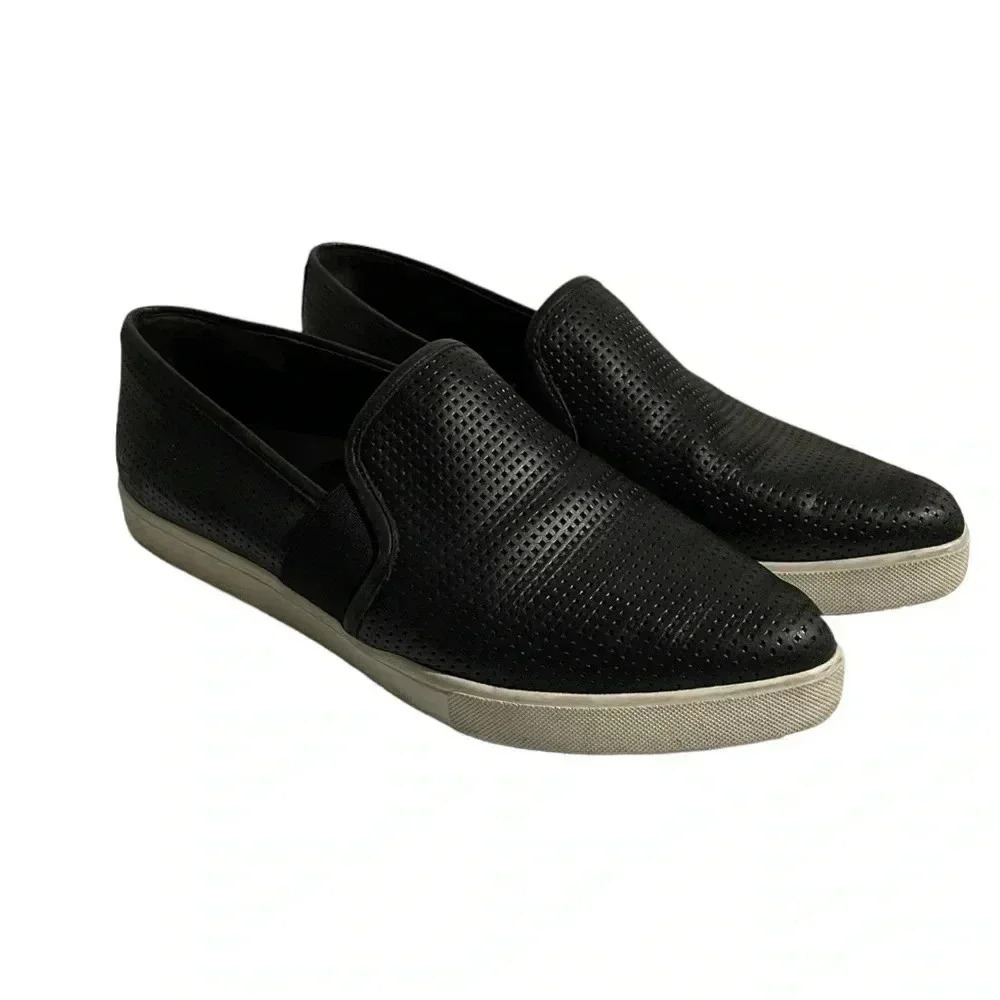 Vince Leather Pointed Toe  Flats Black Size 8/38